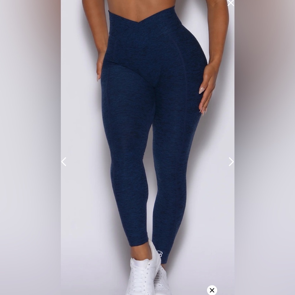 Bombshell Sportswear Set - Picture 4 of 5